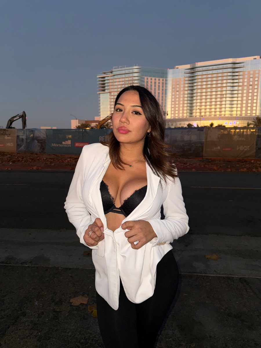 Take a pause and enjoy Ali Cruz — streaming from Fresno