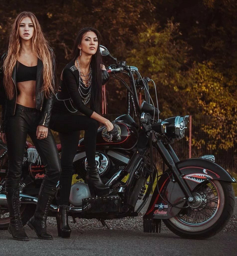 Beautiful girls and bikes in Fresno