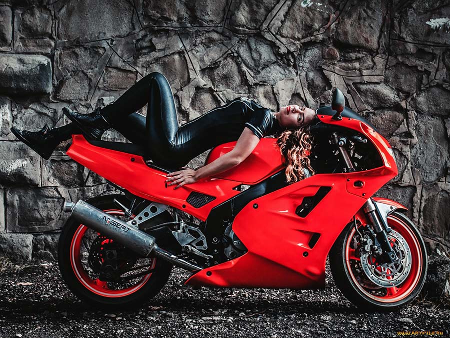 Beautiful girl Beautiful girls and motorcycles in Fresno