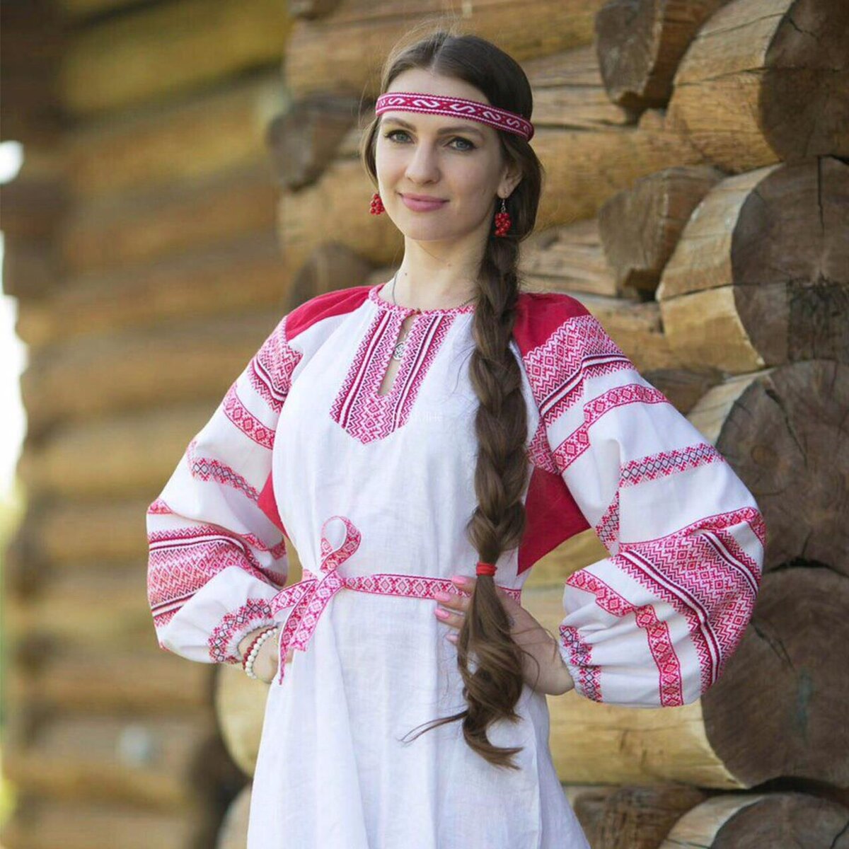 Girls in Slavic costumes in Fresno
