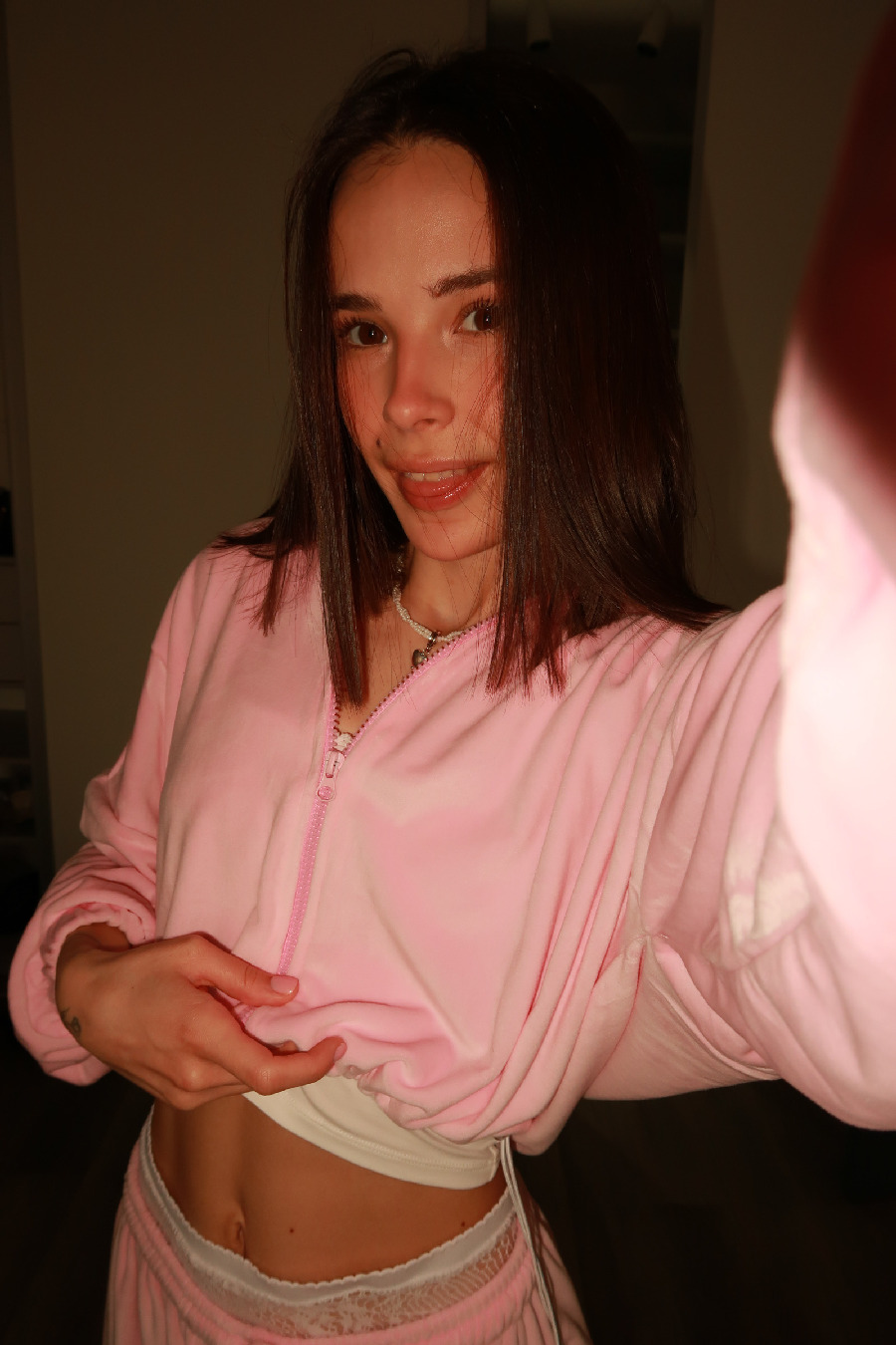 Tina brings the glow — live moments in Fresno